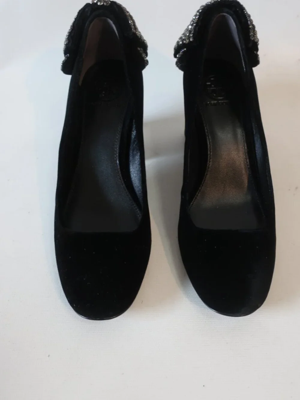 NWOB Womens Tory Burch Black Josephine Velvet Rhinestone Bow Pumps 5.5